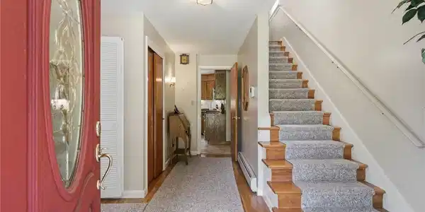 Image 4: Foyer area with two double closets