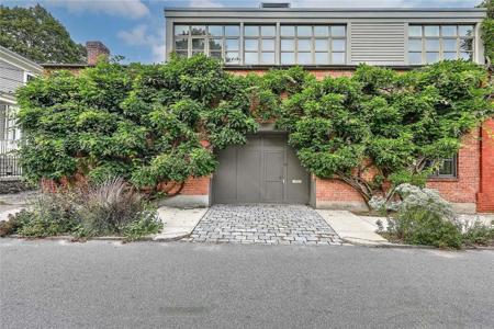 222 Williams Street