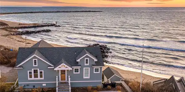 22 Shore Road