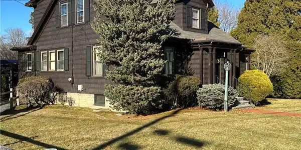 47 Clara Avenue