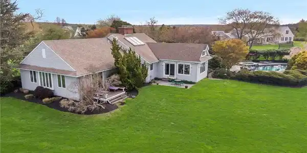 40 Little Harbor Road