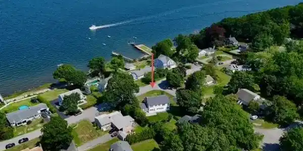 Image 3: Fabulous waterviews & access