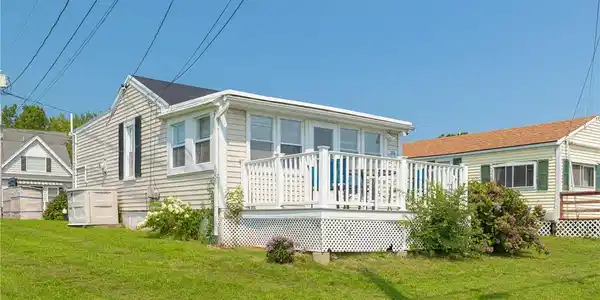 64 Burnside Avenue