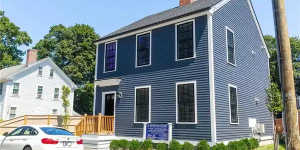 32 Exchange Street