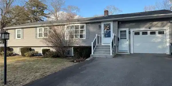 63 Ramblewood Drive