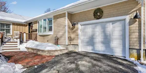 92 Locust Street