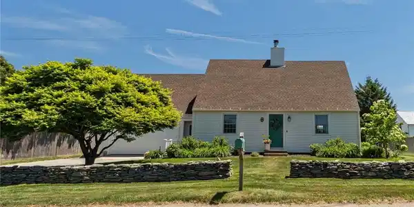 Image 3: Front of Home