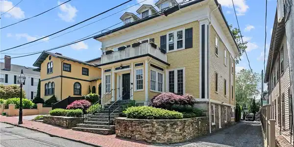 75 Pelham Street