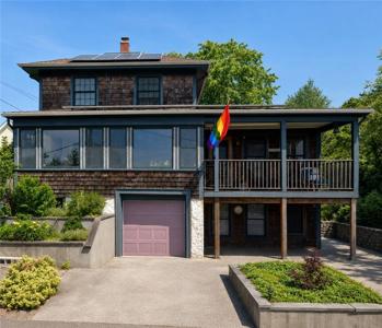 95 Bay View Avenue