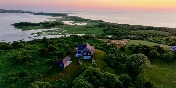 1786 Corn Neck Road