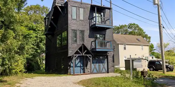 388 Sea View Drive