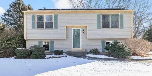 63 Sassafras Trail