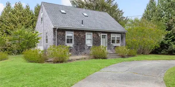 26 South Shore Road