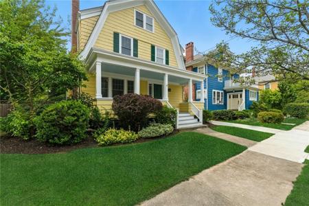 48 Grotto Avenue