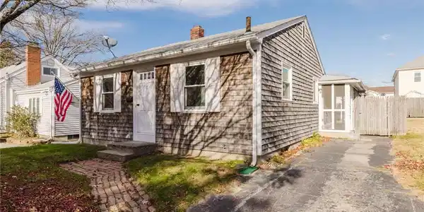 17 Whitaker Avenue