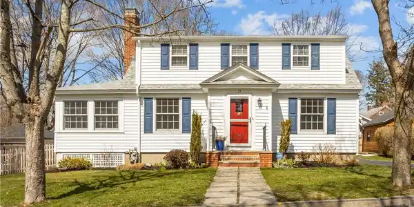 15 Maple Street