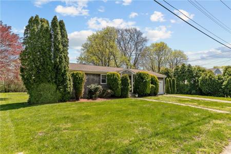 11 Cedar Avenue