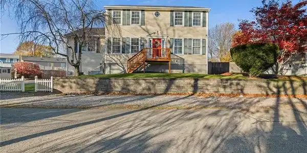 41 Wuddall Avenue