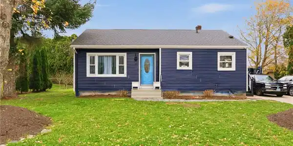 11 Roy Avenue