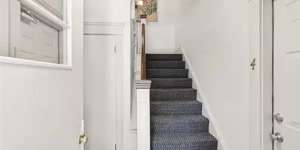 Image 4: Unit is on 2nd floor