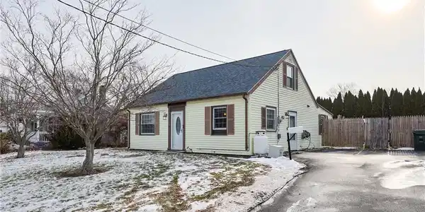 30 SOWAMS Drive