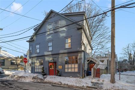 21 Spring Street