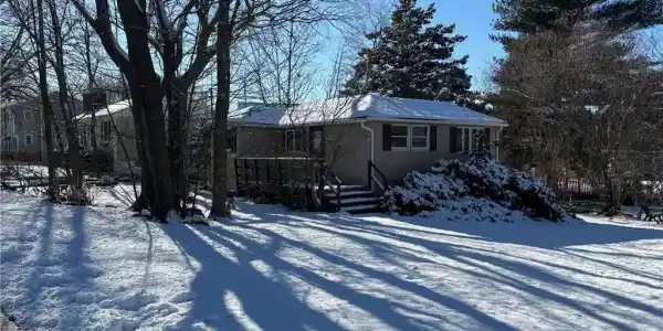7 Bayberry Road
