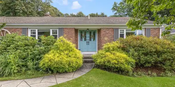 18 Hanley Farm Road