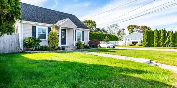 409 Metacom Avenue