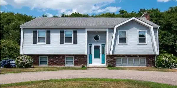 101 Sakonnet Boulevard