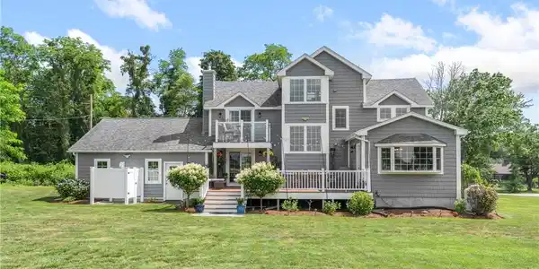 12 Windward Circle