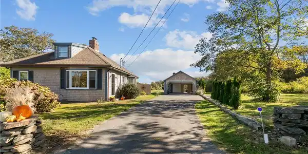 180 West Main Road