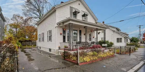 172 Ivy Street