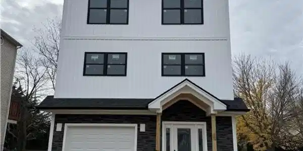 33 Dundas Avenue