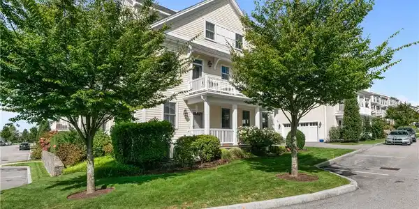 50 Kettle Point Avenue