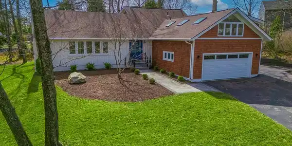 5 Karen Drive