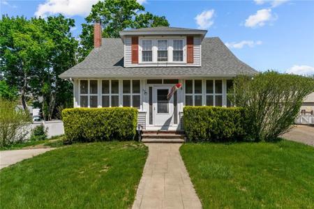 64 Dyer Avenue