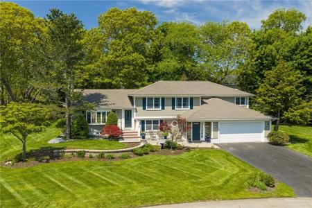 31 Meadowbrook Drive