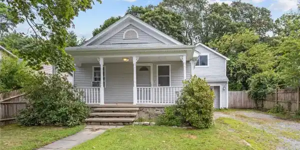 100 Walnut Road