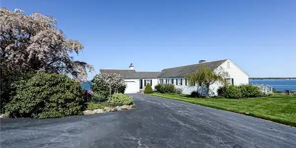 90 North Cliff Drive