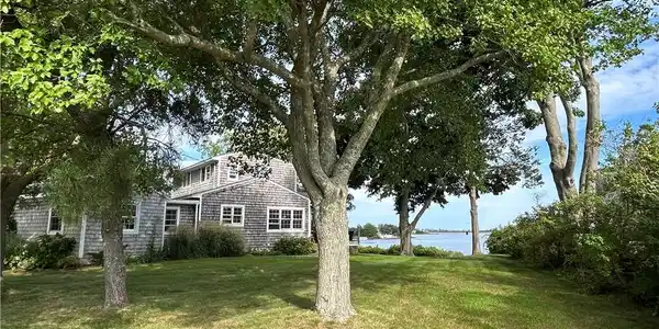 12 Brightman Way