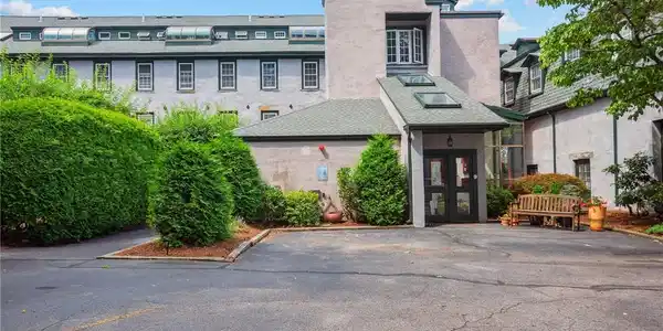 25 Water Street