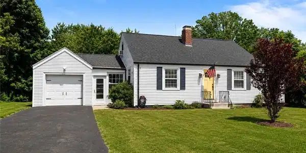 1472 Wampanoag Trail