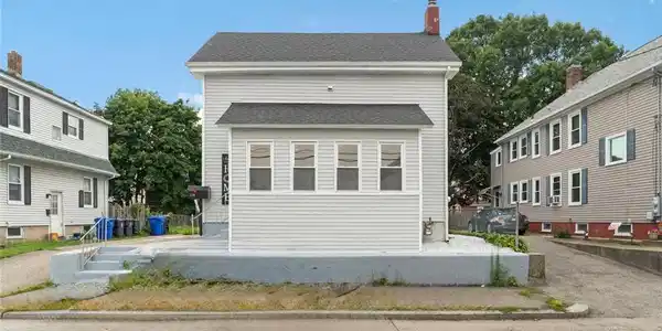 179 WOODWARD Avenue