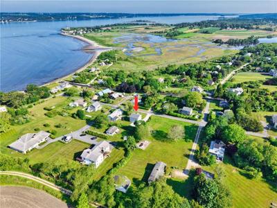 24 Seaspray Way