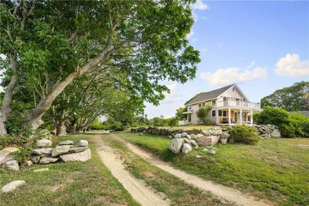 804 Mohegan Trail