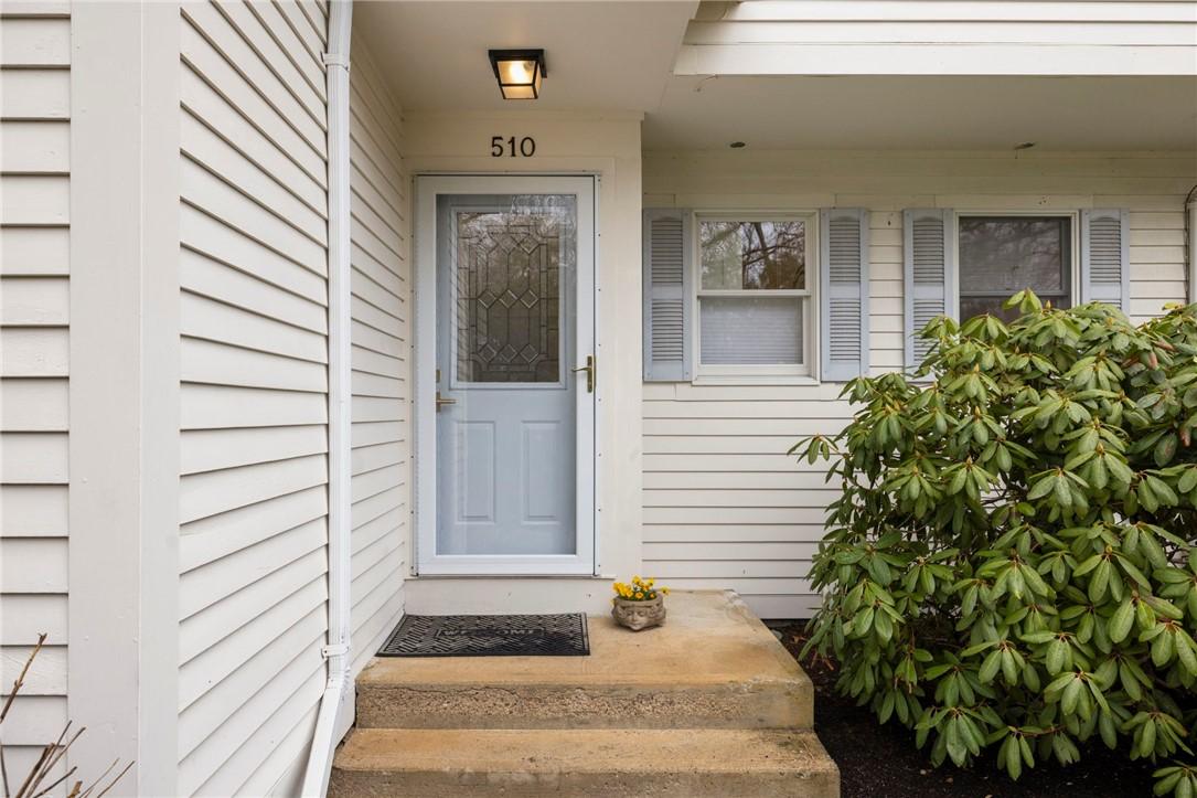 Image 4: Let's go inside!