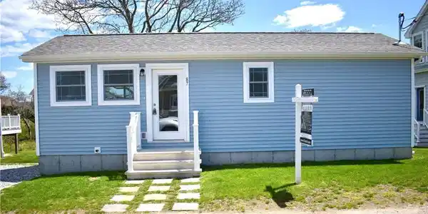 64 Burnside Avenue