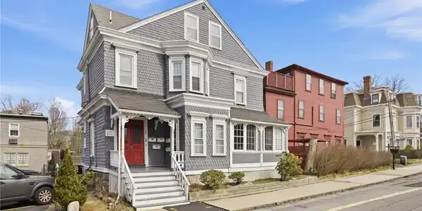 12 Catherine Street