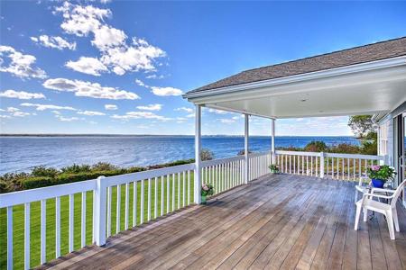 585 Seaside Drive